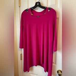 Cute Clara Sun Woo top